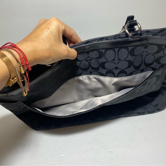 Coach Signature Gallery East West Black  Tote Handbag Purpose - Picture 16 of 16